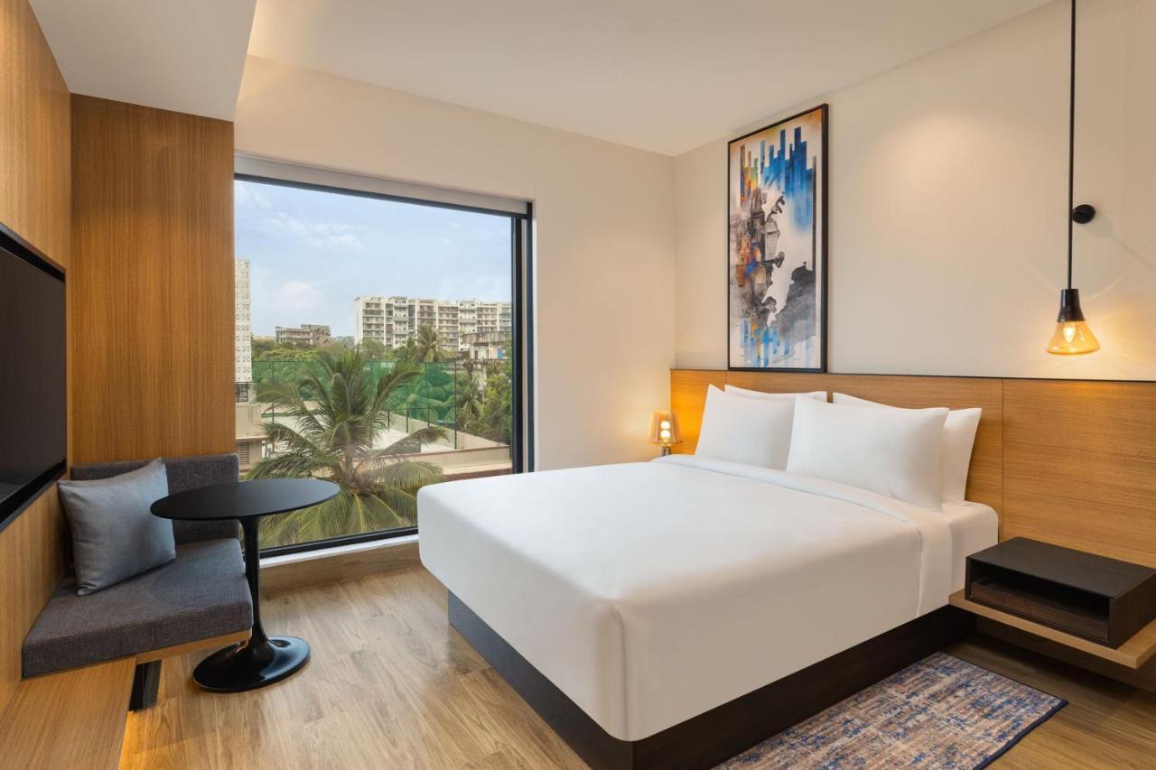 Отель Fairfield By Marriott Mumbai International Airport Экстерьер фото